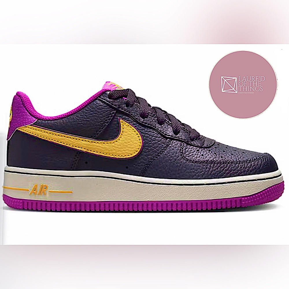 LIKE NEW Size 6 Nike AIR Force 1 Low - Lakers GS